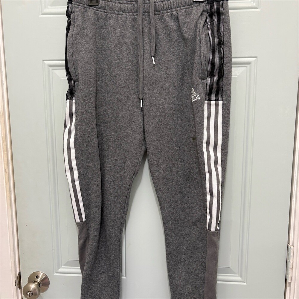 adidas Tiro 21 Men's Jogger Sweatpants Gray Fleece Lined Zip Pockets M - Picture 1 of 10